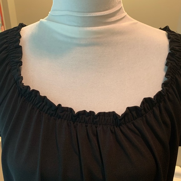 Black off the shoulder loose fit top. Size L. - Picture 4 of 9